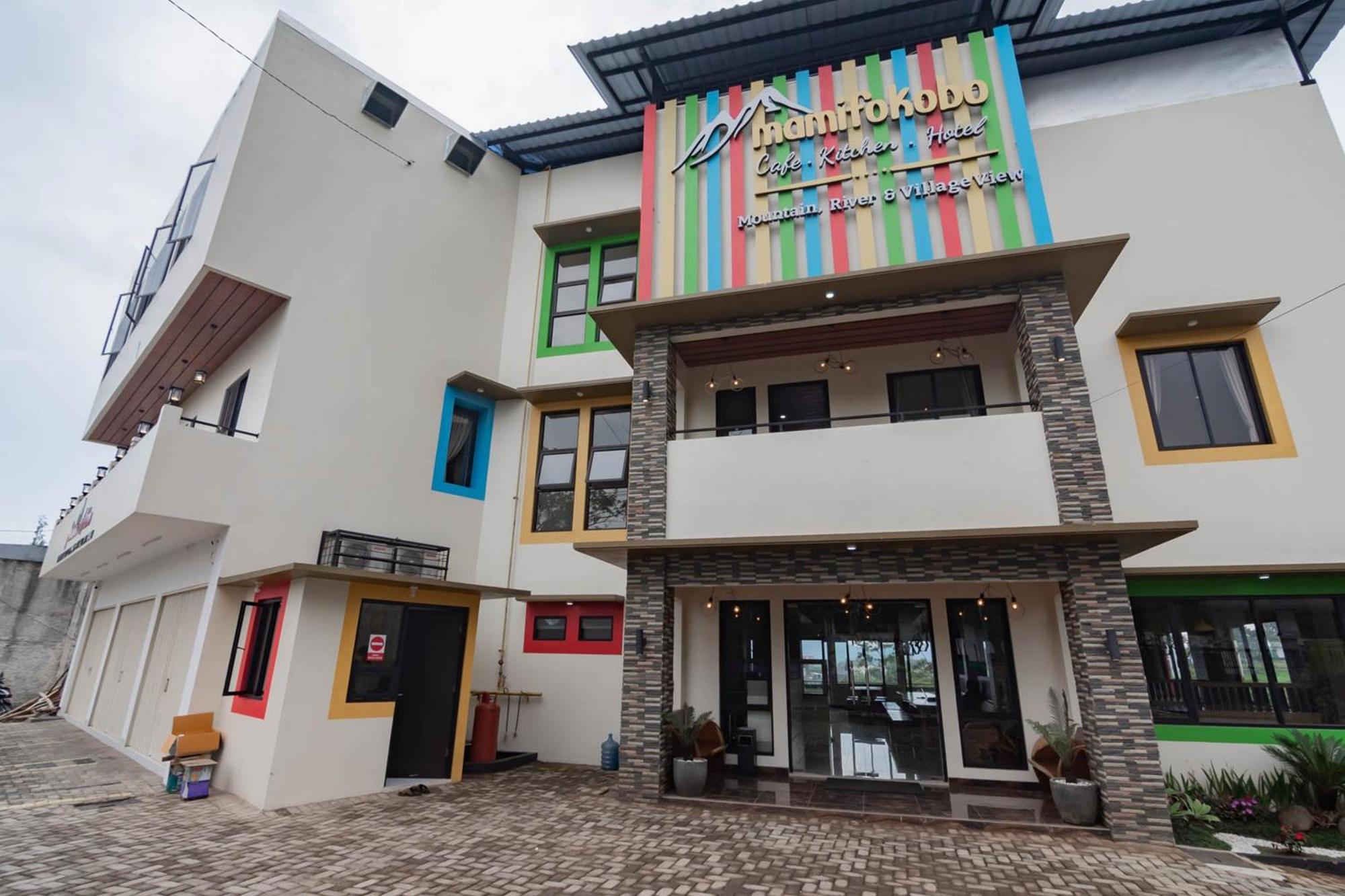 Urbanview Hotel Mamifokobo Puncak By Reddoorz Sindanglaya Exterior photo